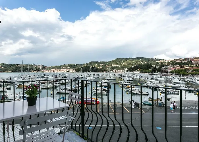 Al Molo Sea View Rooms