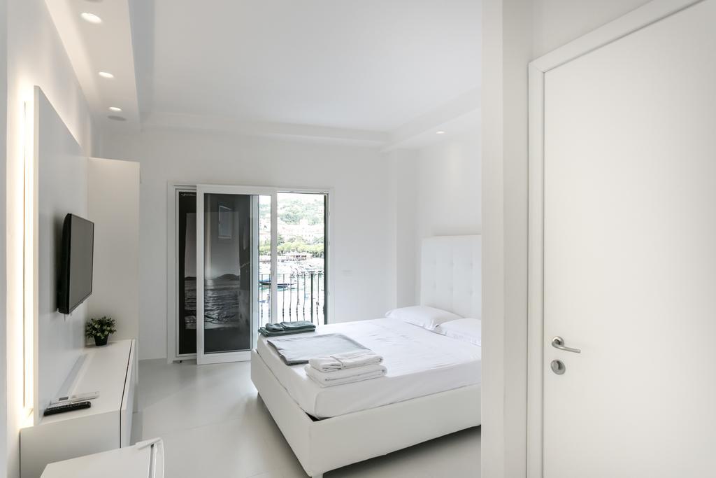 Al Molo Sea View Gasthof Lerici