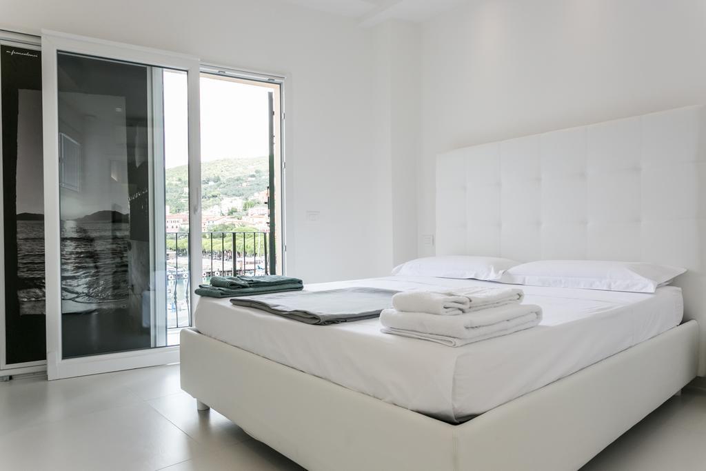 Al Molo Sea View Lerici